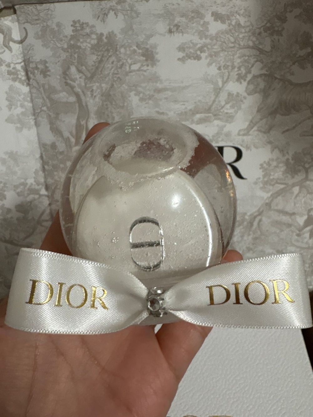 Dior mini Snowglobe - Picture 3 of 6